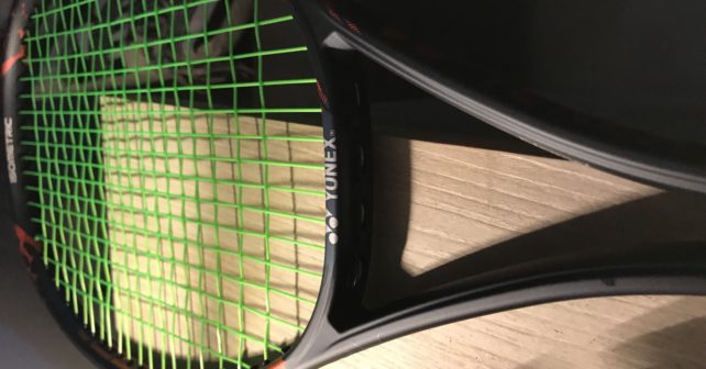 Wilson Pro Staff RF97 vs Yonex VCORE Pro 97 330