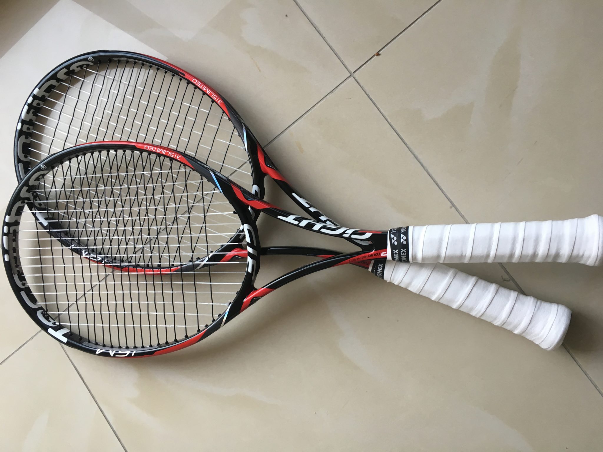 choosing-a-tennis-racquet-finding-the-right-racquet-for-your-game