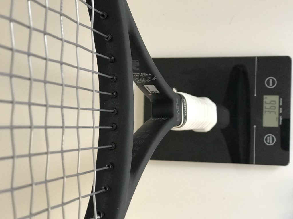 Wilson Pro Staff RF97 Autograph Review - Roger Federer's Racquet