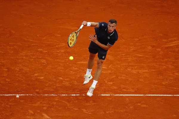 Marton Fucsovics Tennis Racquet - Specs