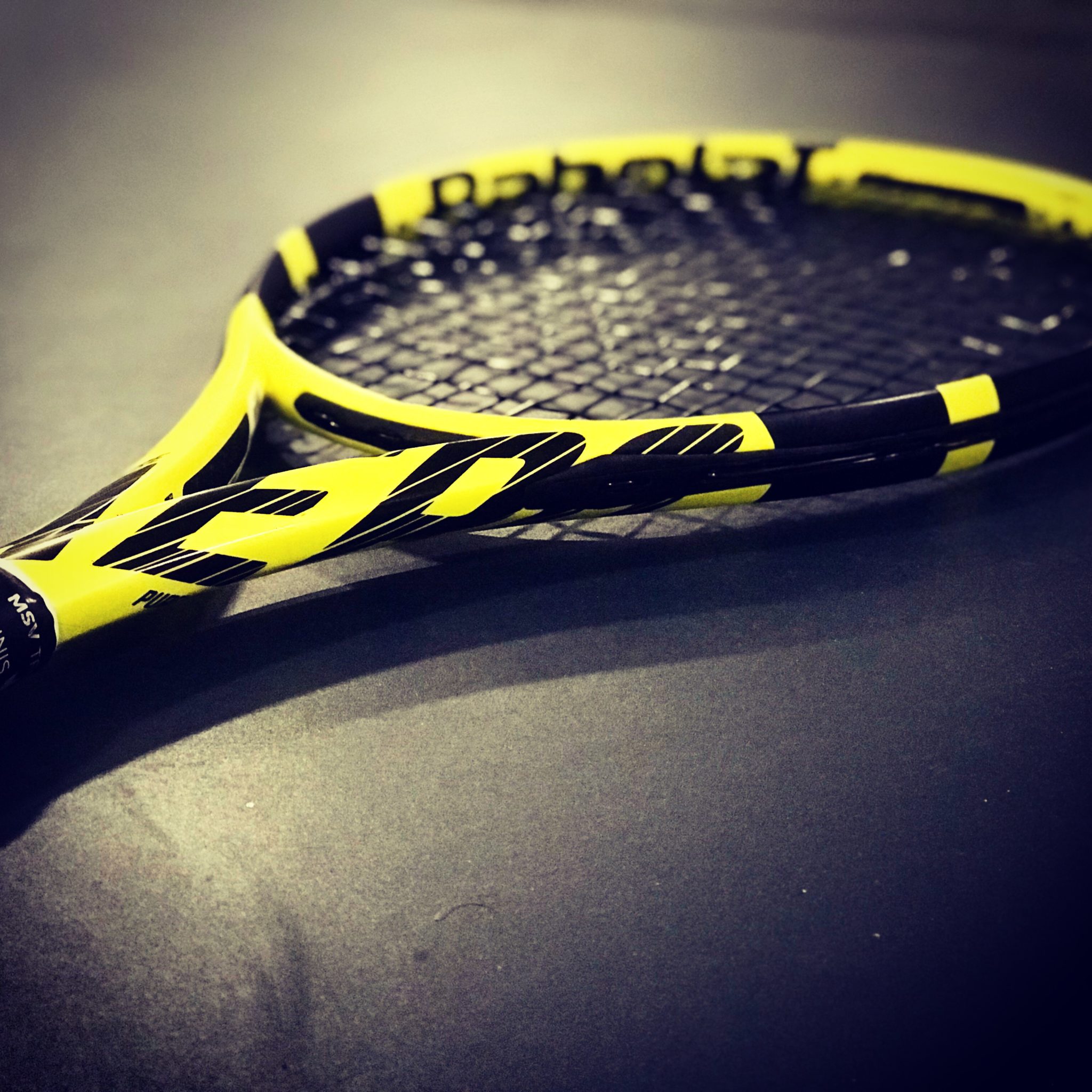 free stringing with synthetic gu DEAL OF THE WEEK  Babolat Pure Aero Team 285G 
