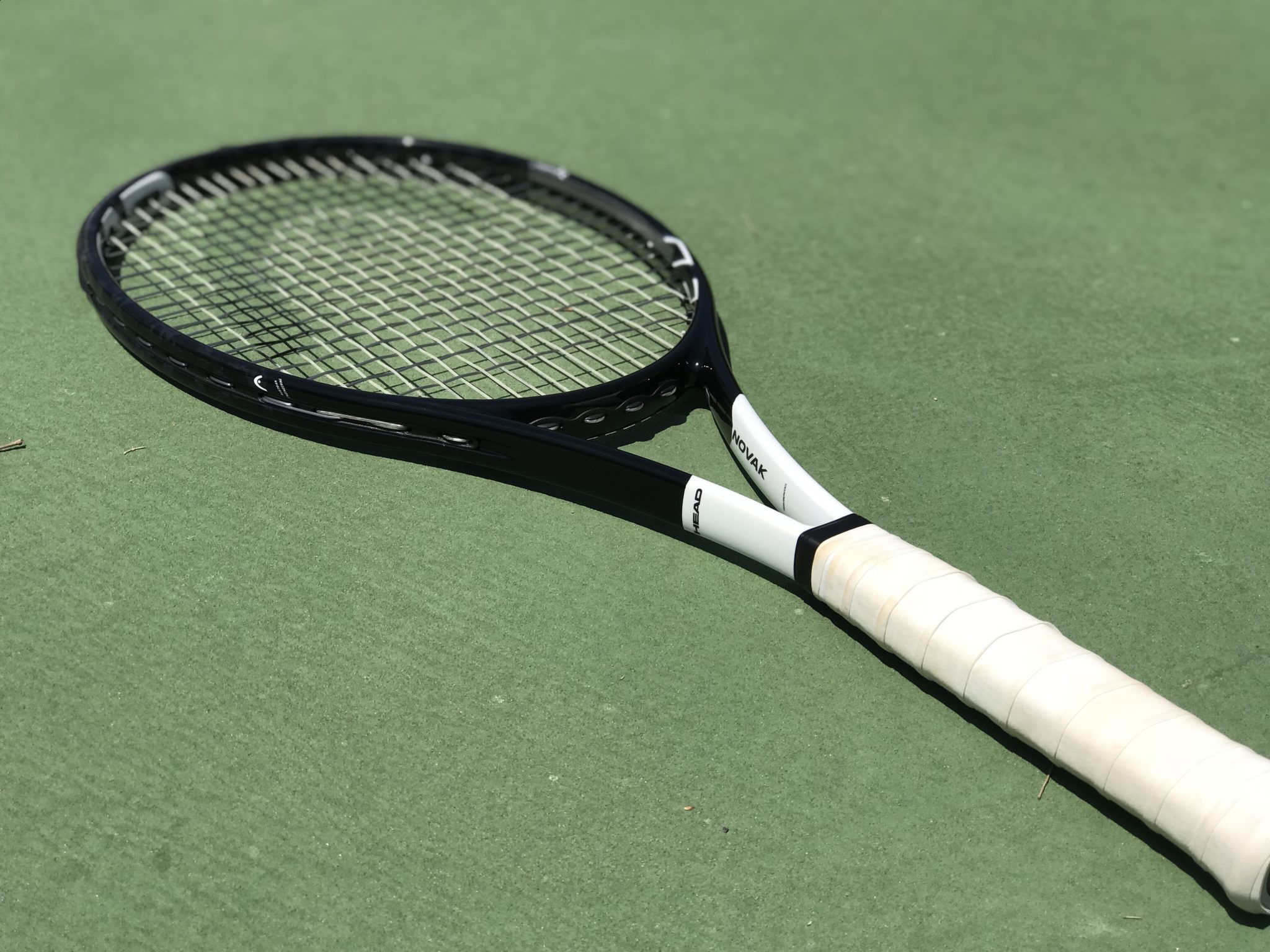 Playing with Novak Djokovic's Racquet a review of Novak's new racquet