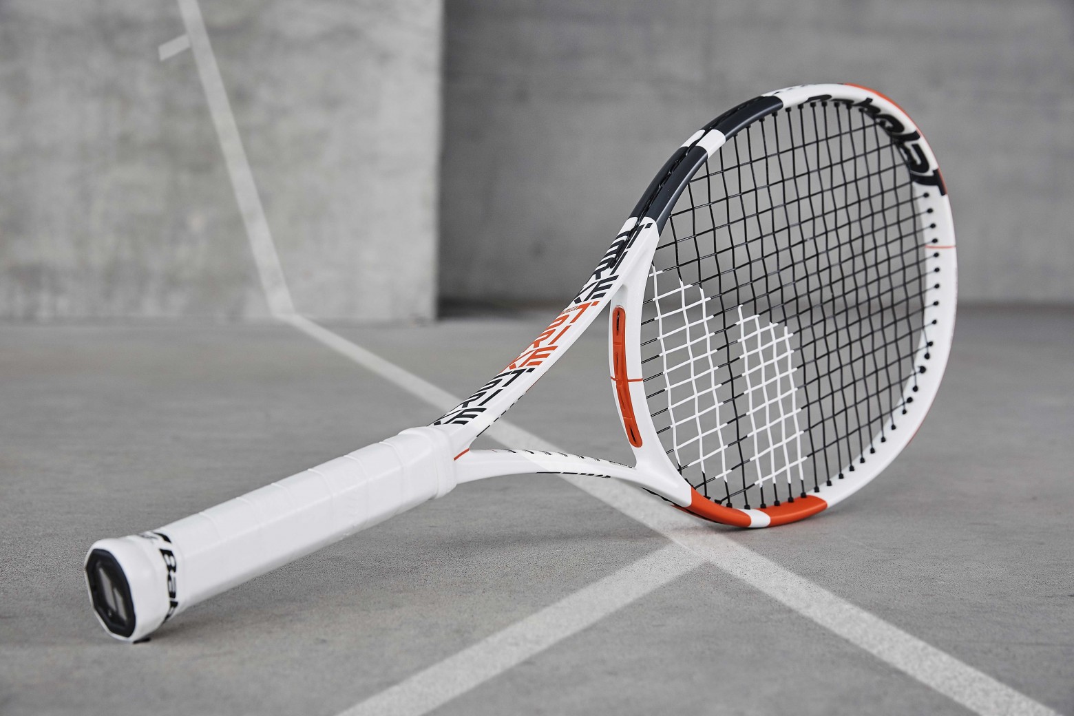 4  grip Tennis Racquet NEW 2015 Babolat Pure Strike 100 head 16x19 4 1/4 