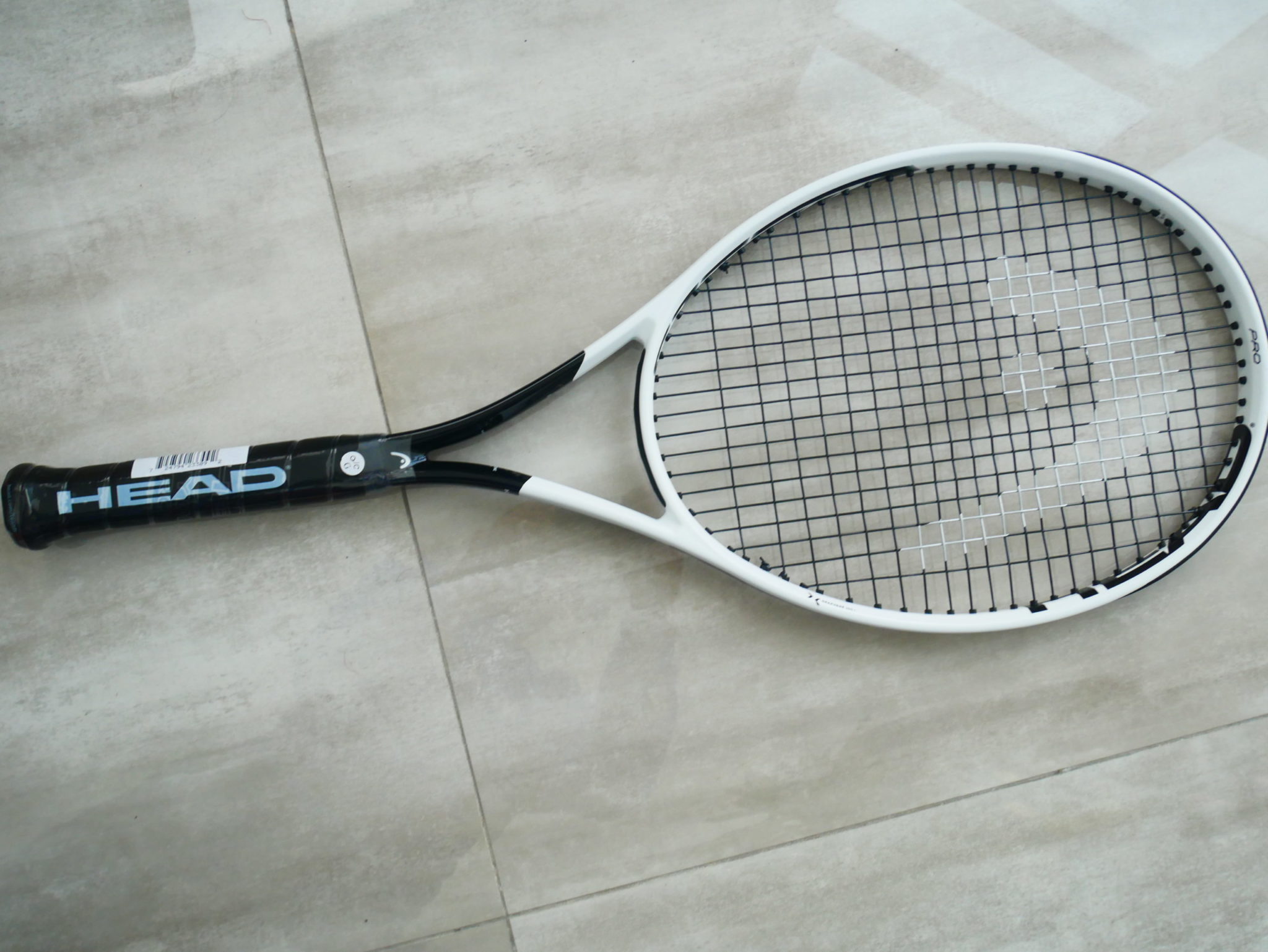 Speed Pro Black Tennis Racquet Details about   Head Graphene 360 