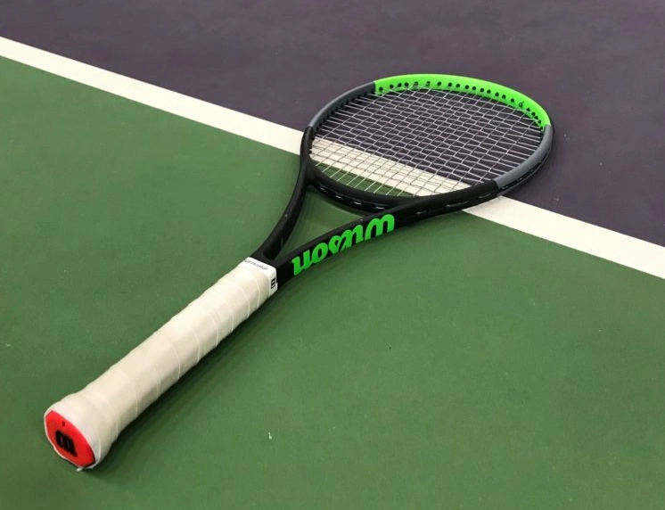 Wilson blade racket