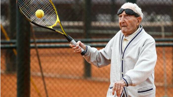 artyn-elmayan-s-story-he-is-100yearold-and-still-plays-tennis-1.jpg
