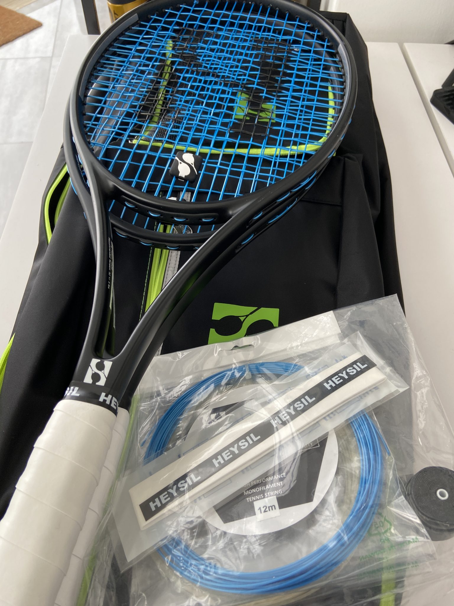 Introducing Heysil Racquets - Tennisnerd.net - What is Heysil tennis?