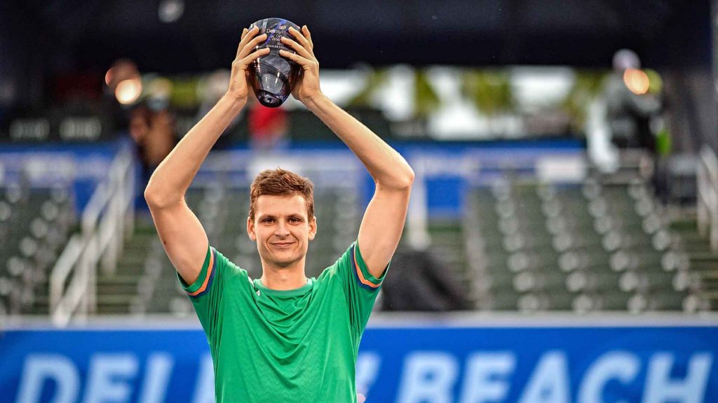 Hubert Hurkacz wins Delray Beach Open