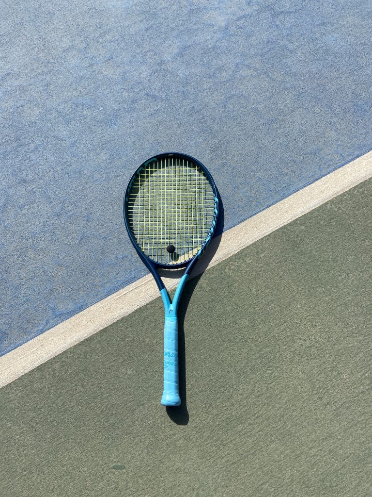 instinct mp tennis racket