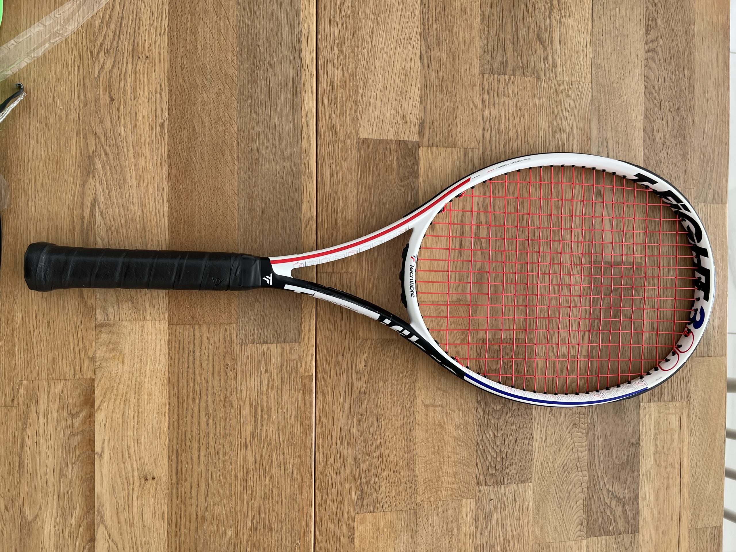 Tecnifibre Tfight RS 300 Review - Tennisnerd.net