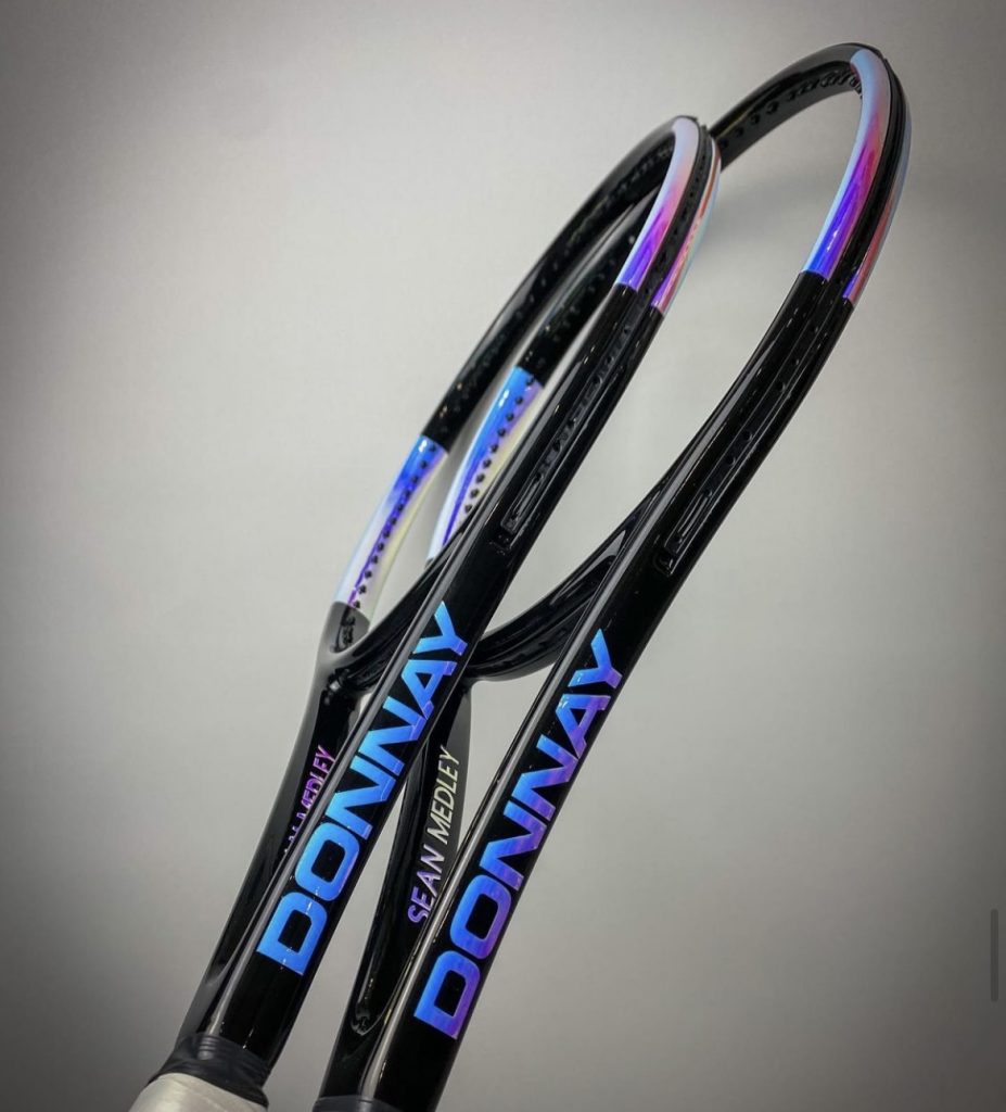 custom painted tennis racket gold and black matte.... Get your racquets painted - Tennisnerd.net