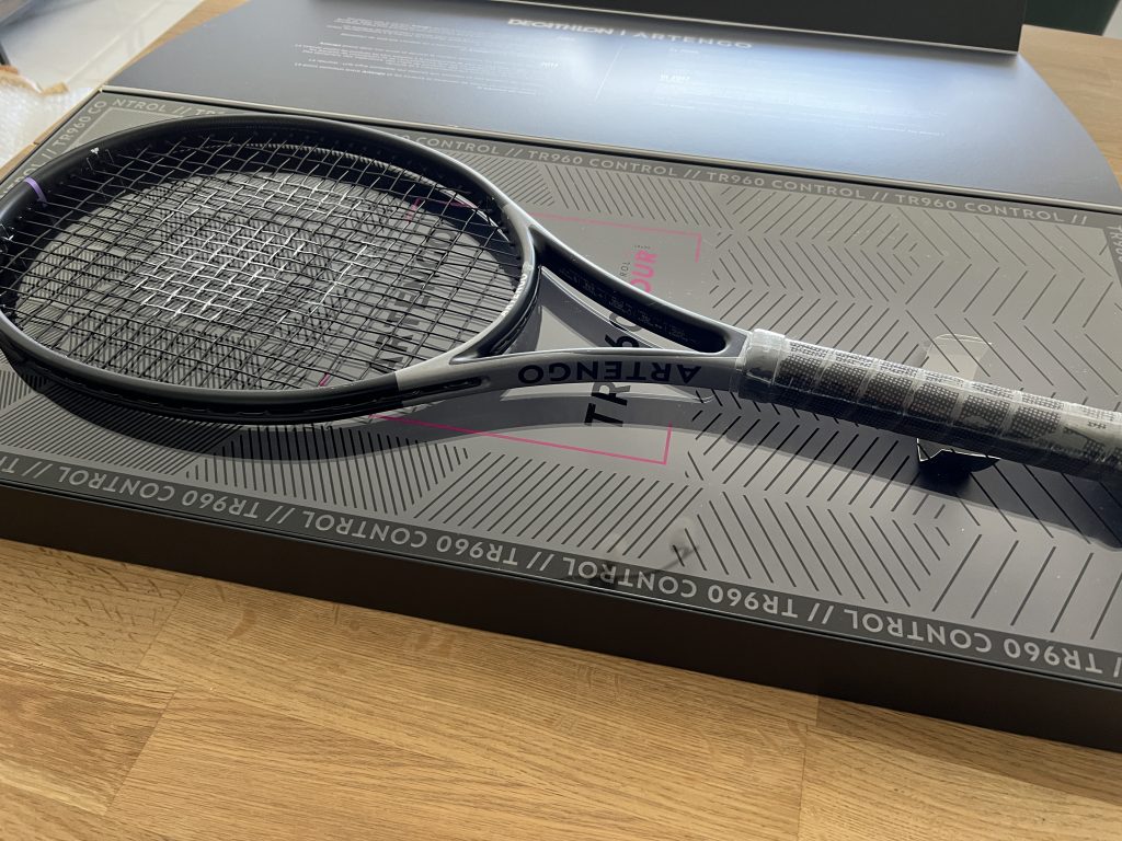 artengo racquet