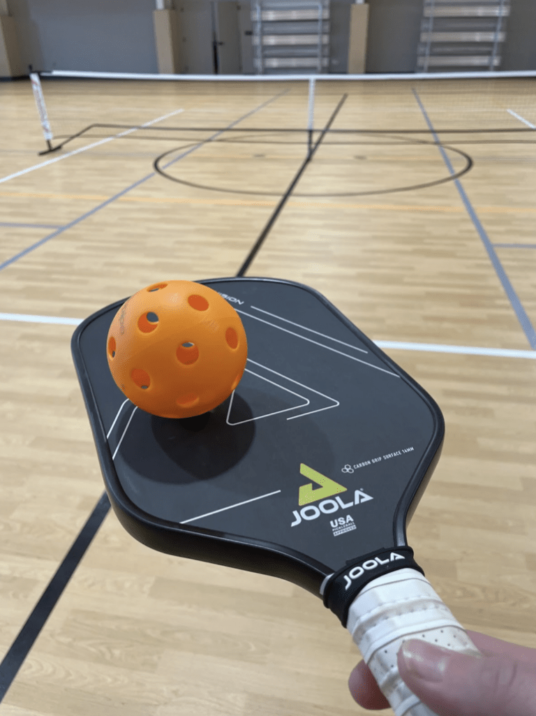 Pickleball paddle review Joola Vision Carbon Grip Surface LaptrinhX